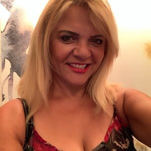 Meet your Posher, Afaf